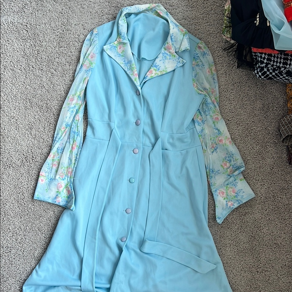 Blue Floral 1970s dagger collar dress